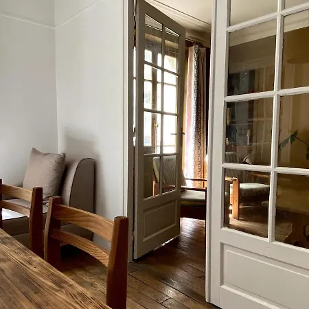 Authentic Flat Near Montmartre Parigi