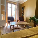 Authentic Flat Near Montmartre