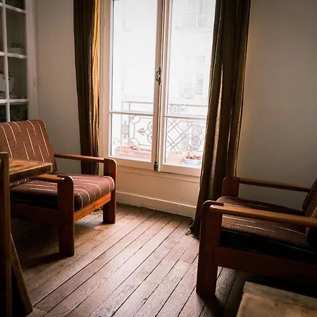 Authentic Flat Near Montmartre Paris