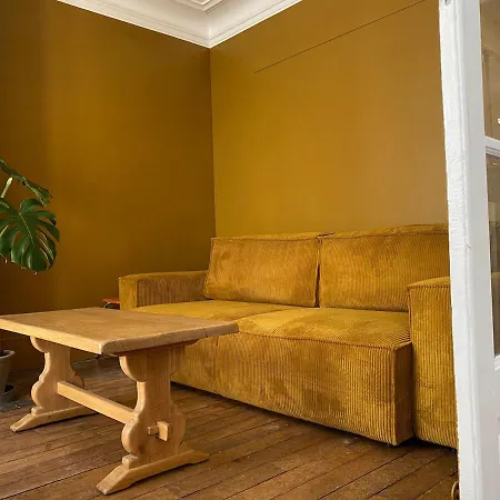 Authentic Flat Near Montmartre Apartment *